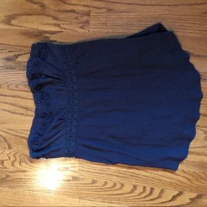 O’Neill strapless gray top. Flowy & embroidered